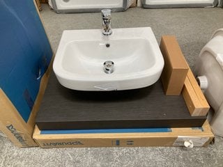 Lot 277  
            Marchington SR18 - Collection 

                
(COLLECTION ONLY) DURAVIT 800 X 550MM FLOATING COUNTERTOP IN DARK ELM WITH A 1TH ...