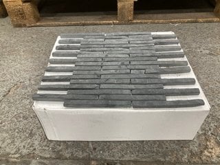 Lot 28  
            Marchington SR18 - Collection 

                
(COLLECTION ONLY) 1 BOX = 11 SHEETS OF PENCIL ANTHRACITE 305MM2 STONE MOSAIC TILE...