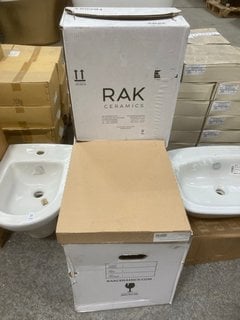 Lot 293  
            Marchington SR18 - Delivery or Collection 

                
RAK CLOSED COUPLED W/C WITH CISTERN FITTINGS, DUAL FLUSH TOP CHROME BUTTON & SEAT...