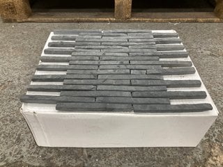 Lot 29  
            Marchington SR18 - Collection 

                
(COLLECTION ONLY) 1 BOX = 11 SHEETS OF PENCIL ANTHRACITE 305MM2 STONE MOSAIC TILE...