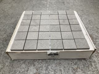Lot 310  
            Marchington SR18 - Collection 

                
(COLLECTION ONLY) 1 BOX = 6 X 300MM2 GREY STONE MOSAIC TILE SHEETS - ORIGINAL RRP...