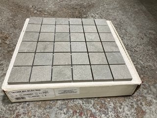 Lot 314  
            Marchington SR18 - Collection 

                
(COLLECTION ONLY) 1 BOX = 6 X 300MM2 GREY STONE MOSAIC TILE SHEETS - ORIGINAL RRP...
