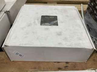 Lot 321  
            Marchington SR18 - Collection 

                
(COLLECTION ONLY) 1 BOX = 11 SHEETS 1M2 RANDOM BROWN GLASS & STONE MOSAIC TILE SH...