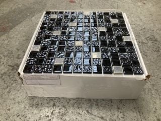 Lot 336  
            Marchington SR18 - Collection 

                
(COLLECTION ONLY) 1 BOX = 11 SHEETS 1M2 BLACK & CHROME MOSAIC TILE SHEETS - ORIGI...