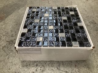 Lot 339  
            Marchington SR18 - Collection 

                
(COLLECTION ONLY) 1 BOX = 11 SHEETS 1M2 BLACK & CHROME MOSAIC TILE SHEETS - ORIGI...