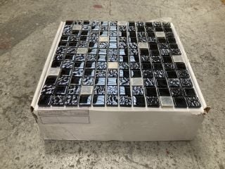 Lot 340  
            Marchington SR18 - Collection 

                
(COLLECTION ONLY) 1 BOX = 11 SHEETS 1M2 BLACK & CHROME MOSAIC TILE SHEETS - ORIGI...