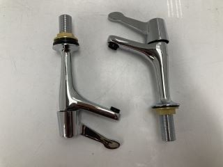 Lot 412  
            Marchington SR18 - Delivery or Collection 

                
2 X HIGH NECK KITCHEN PILLAR TAPS IN CHROME - ORIGINAL RRP £230: LOCATION - RACKI...