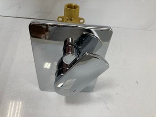 Lot 425  
            Marchington SR18 - Delivery or Collection 

                
CHROME FUSE MANUAL VALVE ONLY - ORIGINAL RRP £125: LOCATION - RACKING 1