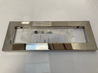 Lot 447  
            Marchington SR18 - Delivery or Collection 

                
QTY OF VILLEROY AND BOCH UNDERMOUNT BASIN TOWEL RAIL IN CHROME 370 X 140MM - ORIG...