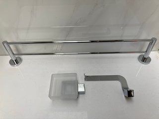 Lot 531  
            Marchington SR18 - Delivery or Collection 

                
BATHROOM ACCESSORY SET IN CHROME TO INCLUDE WALL MOUNTED 600MM DOUBLE TOWEL RAIL,...