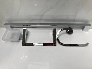 Lot 553  
            Marchington SR18 - Delivery or Collection 

                
BATHROOM ACCESSORY SET IN CHROME TO INCLUDE 600MM WALL MOUNTED TOWEL RAIL, 2 X TO...