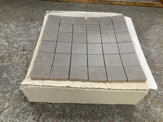 Lot 59  
            Marchington SR18 - Collection 

                
(COLLECTION ONLY) 1 BOX = 9 SHEETS OF 300MM2 STONE MOSAIC TILES IN TABACCO - ORIG...