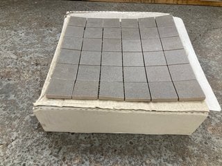 Lot 62  
            Marchington SR18 - Collection 

                
(COLLECTION ONLY) 1 BOX = 9 SHEETS OF 300MM2 STONE MOSAIC TILES IN TABACCO - ORIG...
