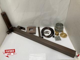 Lot 640  
            Marchington SR18 - Delivery or Collection 

                
SQUARE STYLED FREESTANDING BSM IN BRONZE EFFECT WITH PENCIL STYLE HANDSET & HOSE ...