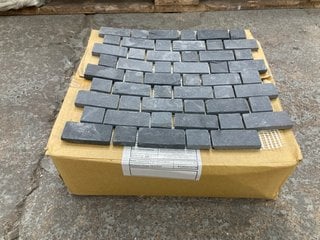 Lot 68  
            Marchington SR18 - Collection 

                
(COLLECTION ONLY) 1 BOX = 11 SHEETS OF BRICK ANTHRACITE 305MM2 STONE MOSAIC TILES...