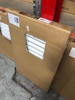 Lot 702  
            Marchington SR18 - Delivery or Collection 

                
WHITE HORIZONTAL SINGLE OVAL TUBED RADIATOR 1003 X 600MM - ORIGINAL RRP £360: LOC...