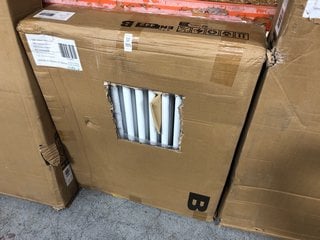 Lot 705  
            Marchington SR18 - Delivery or Collection 

                
TRADITIONAL HORIZONTAL 3 COLUMN CAST IRON STYLE RADIATOR IN WHITE 605 X 750MM - O...