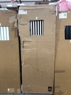 Lot 738  
            Marchington SR18 - Delivery or Collection 

                
TRADITIONAL VERTICAL 14 X 3 COLUMN CAST IRON STYLE RADIATOR IN ROSE PETAL PINK 18...