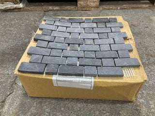 Lot 75  
            Marchington SR18 - Collection 

                
(COLLECTION ONLY) 1 BOX = 11 SHEETS OF BRICK ANTHRACITE 305MM2 STONE MOSAIC TILES...