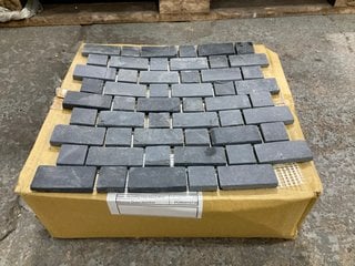 Lot 76  
            Marchington SR18 - Collection 

                
(COLLECTION ONLY) 1 BOX = 11 SHEETS OF BRICK ANTHRACITE 305MM2 STONE MOSAIC TILES...