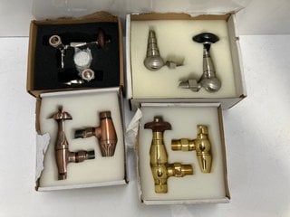 Lot 821  
            Marchington SR18 - Delivery or Collection 

                
QTY OF ASSORTED TRADITIONAL 15MM TRV VALVES WITH LOCK SHIELDS - ORIGINAL RRP £760...
