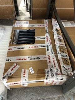 Lot 921  
            Marchington SR18 - Delivery or Collection 

                
TRADITIONAL HORIZONTAL 3 COLUMN CAST IRON STYLE RADIATOR IN CARBON GREY 605 X 300...