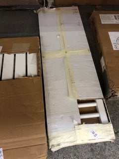 Lot 926  
            Marchington SR18 - Delivery or Collection 

                
WHITE STRAIGHT TUBED HEATED TOWEL RADIATOR 1000 X 300MM - ORIGINAL RRP £179: LOCA...