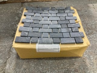 Lot 93  
            Marchington SR18 - Collection 

                
(COLLECTION ONLY) 1 BOX = 11 SHEETS OF BRICK ANTHRACITE 305MM2 STONE MOSAIC TILES...
