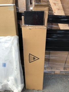 Lot 947  
            Marchington SR18 - Collection 

                
(COLLECTION ONLY) ROPER RHODES 1280 X 230 X 25MM SLIM DEPTH SOLID SURFACE WORKTOP...