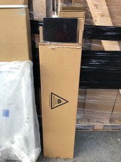 Lot 949  
            Marchington SR18 - Collection 

                
(COLLECTION ONLY) ROPER RHODES 1280 X 230 X 25MM SLIM DEPTH SOLID SURFACE WORKTOP...