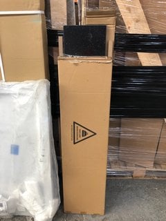 Lot 956  
            Marchington SR18 - Collection 

                
(COLLECTION ONLY) ROPER RHODES 1280 X 230 X 25MM SLIM DEPTH SOLID SURFACE WORKTOP...