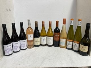 Lot 18  
            Marchington SR17 - Delivery or Collection 

                
12 X ASSORTED WINES TO INCLUDE VACQUEYRAS APPELLATION D'ORIGINE PROTÉGÉE 2022 DRY...