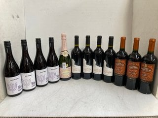 Lot 33  
            Marchington SR17 - Delivery or Collection 

                
12 X ASSORTED WINES TO INCLUDE BISSINGER & CO CHAMPAGNE BRUT ROSE 75CL 12.5% VOL ...