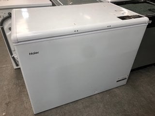 Lot 193  
            Marchington SR10 - Delivery or Collection 

                
HAIER 300L CHEST FREEZER : MODEL HCE301E - ORIGINAL RRP £349: LOCATION - C2