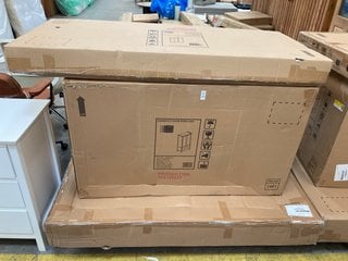 Lot 285  
            Marchington SR10 - Delivery or Collection 

                
JOHN LEWIS & PARTNERS ESSENCE 2 DOOR DOUBLE WARDROBE IN OAK - ORIGINAL RRP £999: ...