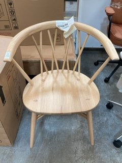 Lot 289  
            Marchington SR10 - Delivery or Collection 

                
ERCOL SHALSTONE DINING ARMCHAIR IN OAK - ORIGINAL RRP £328: LOCATION - D4