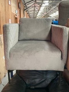 Lot 424  
            Marchington SR10 - Delivery or Collection 

                
DFS ACCENT CHAIR IN GREY: LOCATION - A2