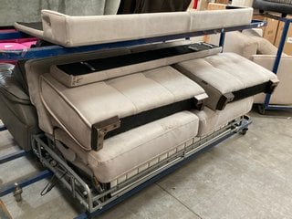 Lot 425  
            Marchington SR10 - Delivery or Collection 

                
DFS SUEDE EFFECT SOFA BED IN LIGHT GREY: LOCATION - A2