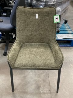 Lot 560  
            Marchington SR10 - Delivery or Collection 

                
JOHN LEWIS & PARTNERS CALGARY DINING CHAIR IN FOREST GREEN FABRIC: LOCATION - A2