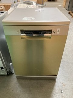 Lot 595  
            Marchington SR10 - Delivery or Collection 

                
BOSCH DISHWASHER: MODEL SMS4EKI06G - ORIGINAL RRP £529: LOCATION - A5