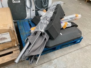 Lot 614  
            Marchington SR10 - Delivery or Collection 

                
JOHN LEWIS & PARTNERS FREESTANDING ADJUSTABLE GARDEN PARASOL IN GREY WITH FILLABL...