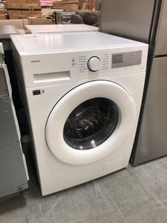 Lot 637  
            Marchington SR10 - Delivery or Collection 

                
SAMSUNG 9KG WASHING MACHINE: MODEL WW90CGC04DTH - ORIGINAL RRP £499: LOCATION - A6