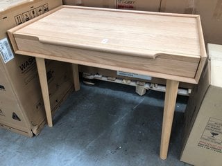 Lot 83  
            Marchington SR10 - Delivery or Collection 

                
JOHN LEWIS & PARTNERS NOTCH DESK IN OAK - ORIGINAL RRP £298: LOCATION - B6