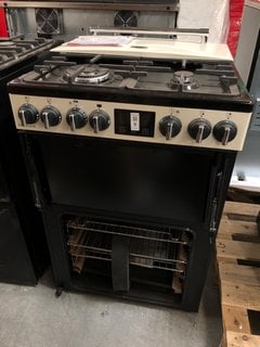 Lot 8  
            Marchington SR10 - Delivery or Collection 

                
BELLING 60CM DUAL FUEL COOKER: MODEL 60DF - ORIGINAL RRP £879: LOCATION - B2