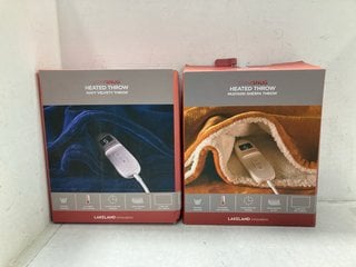 Lot 1000  
            Marchington SR13 - Parcel Delivery Only 

                
STAY SNUG HEATED VELVETY THROW IN NAVY TO INCLUDE STAY SNUG HEATED SHERPA THROW I...