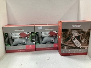 Lot 1001  
            Marchington SR13 - Parcel Delivery Only 

                
2 X STAY SNUG HEATED CUSHIONS TO INCLUDE STAY SNUG HEATED FAUX FUR THROW: LOCATIO...