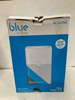 Lot 1012  
            Marchington SR13 - Parcel Delivery Only 

                
BLUE BY BLUEAIR PURE 221 AIR PURIFIER -ORIGINAL RRP £329.00: LOCATION - F5
