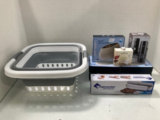 Lot 1017  
            Marchington SR13 - Parcel Delivery Only 

                
QTY OF ASSORTED HOUSEHOLD ITEMS TO INCLUDE REUSABLE SMALL DEHUMIDIFIER: LOCATION ...