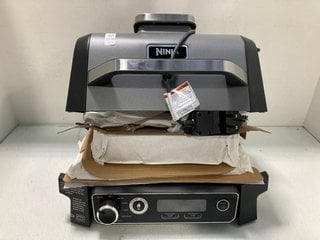 Lot 1026  
            Marchington SR13 - Parcel Delivery Only 

                
NINJA WOODFIRE ELECTRIC OUTDOOR BBQ GRILL & SMOKER-MODEL NO OG701UK-ORIGINAL RRP ...