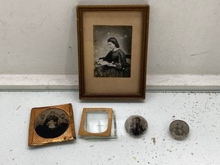 Lot 1089  
            Marchington SR13 - Parcel Delivery Only 

                
A VICTORIAN DAUGERROTYPE PRINT, OTHER VICTORIAN TRANSPARENCIES ON GLASS ETC: LOCA...